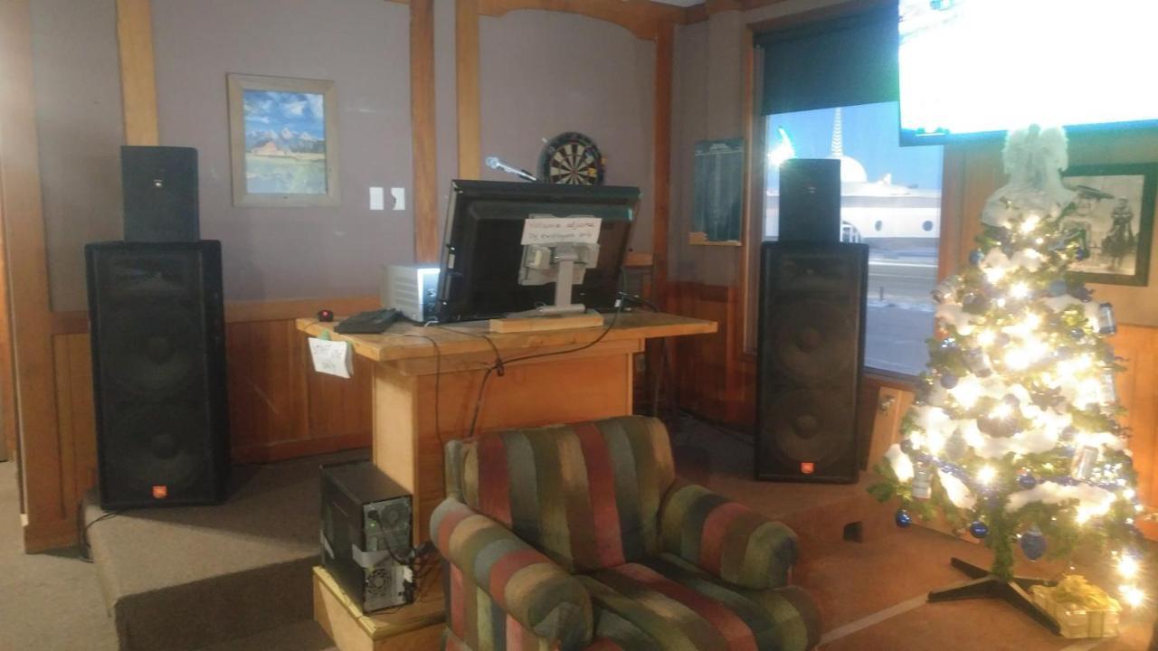 Vulcan Country Inn Extérieur photo